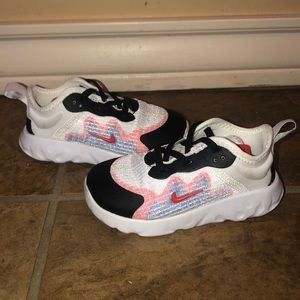 Nike Toddler Girls’ Shoes in White